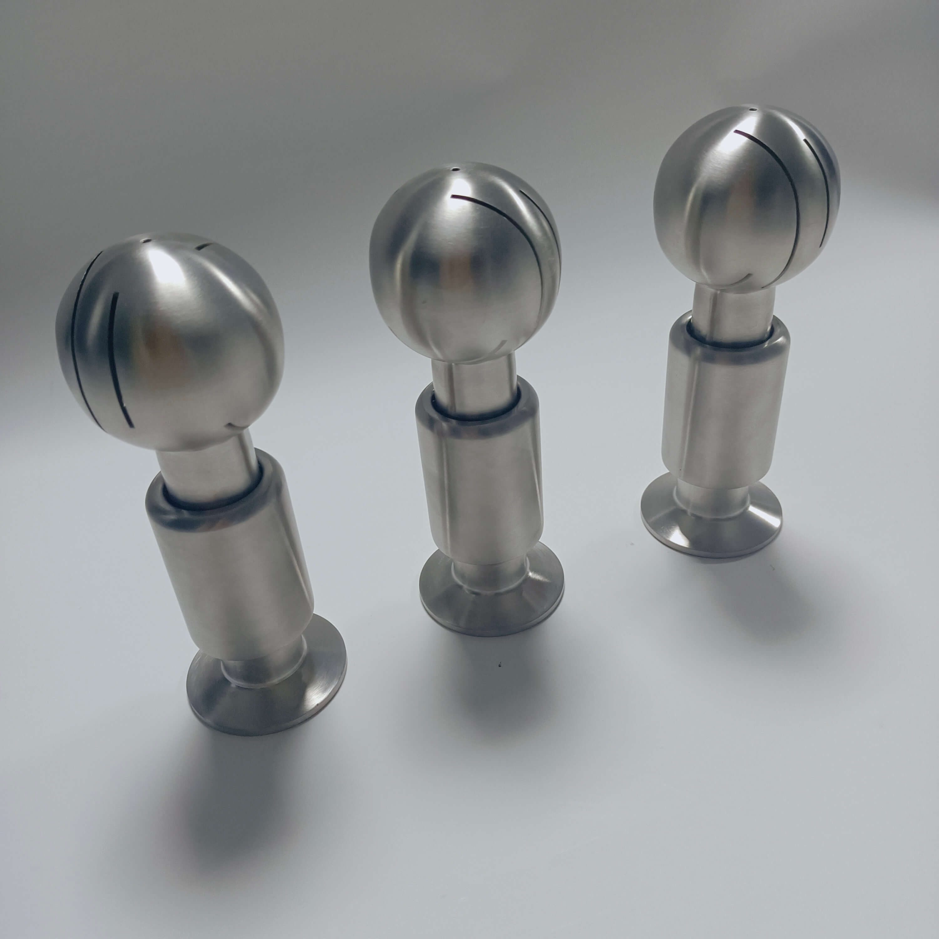 Stainless Steel Easy Installation Rotary 360° Spray Cleaning Spray Ball for CIP Tank Cleaning